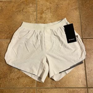 Lululemon Men’s Fast and Free Short 5” Airflow Size Large ISEB BONE NWT